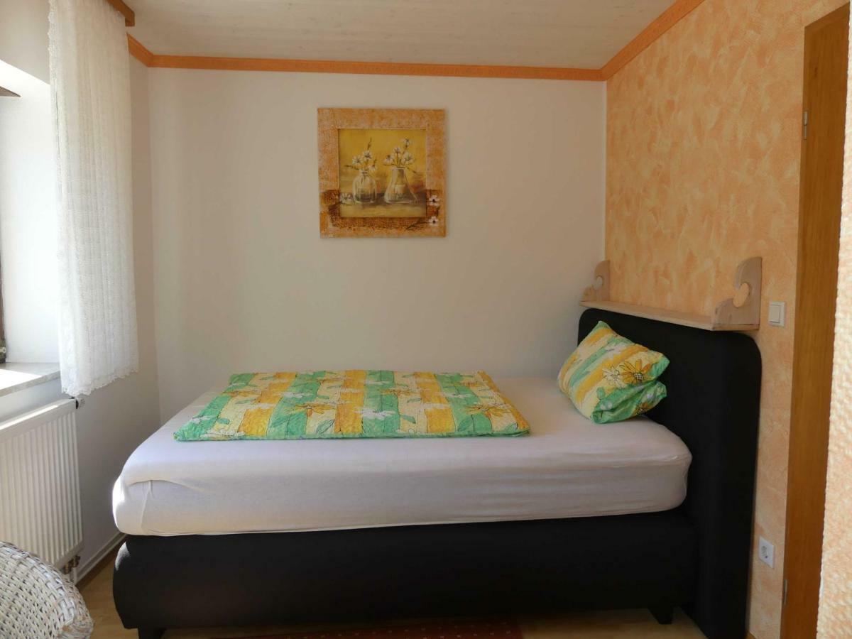 Pension Holzerstube Oberzent ภายนอก รูปภาพ