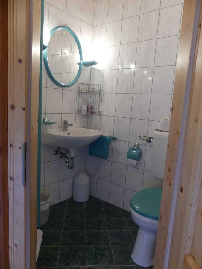 Pension Holzerstube Oberzent ภายนอก รูปภาพ
