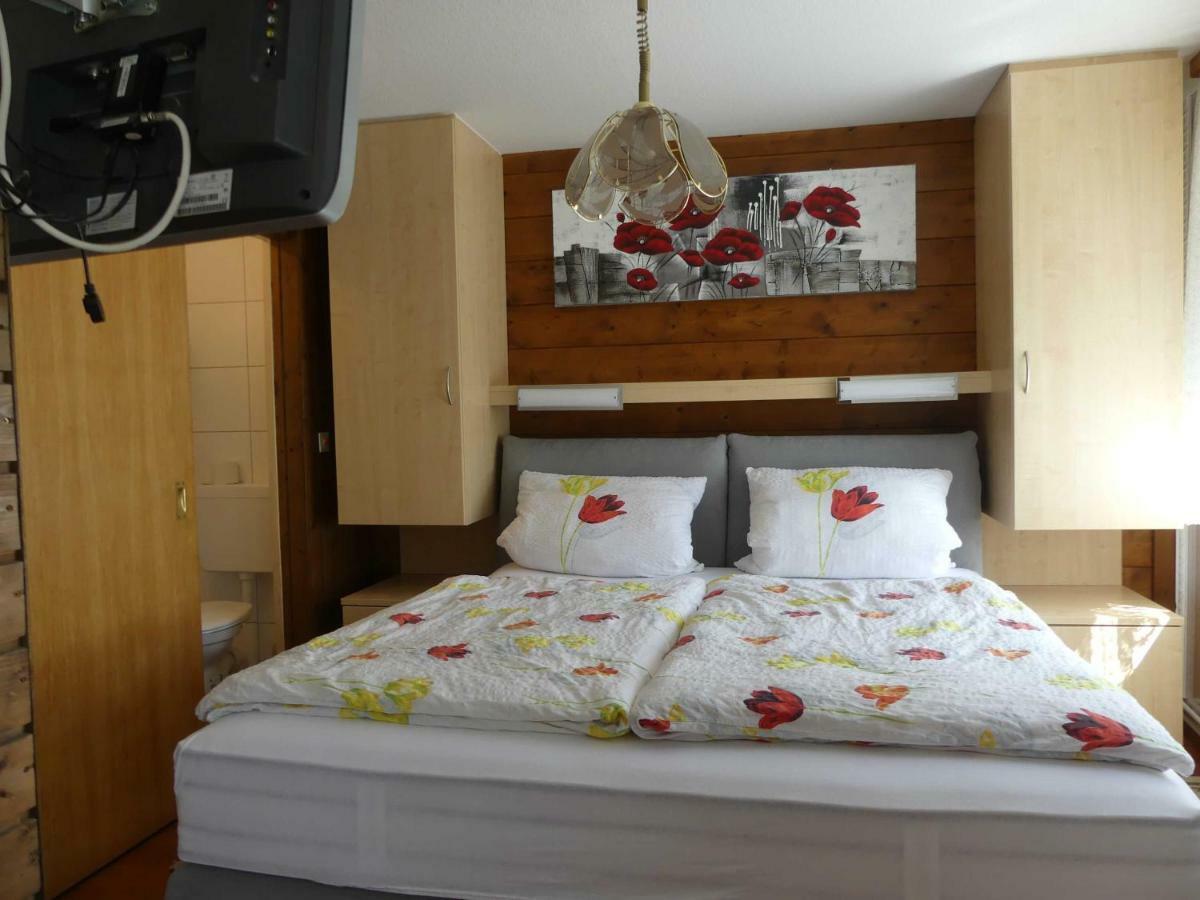 Pension Holzerstube Oberzent ภายนอก รูปภาพ